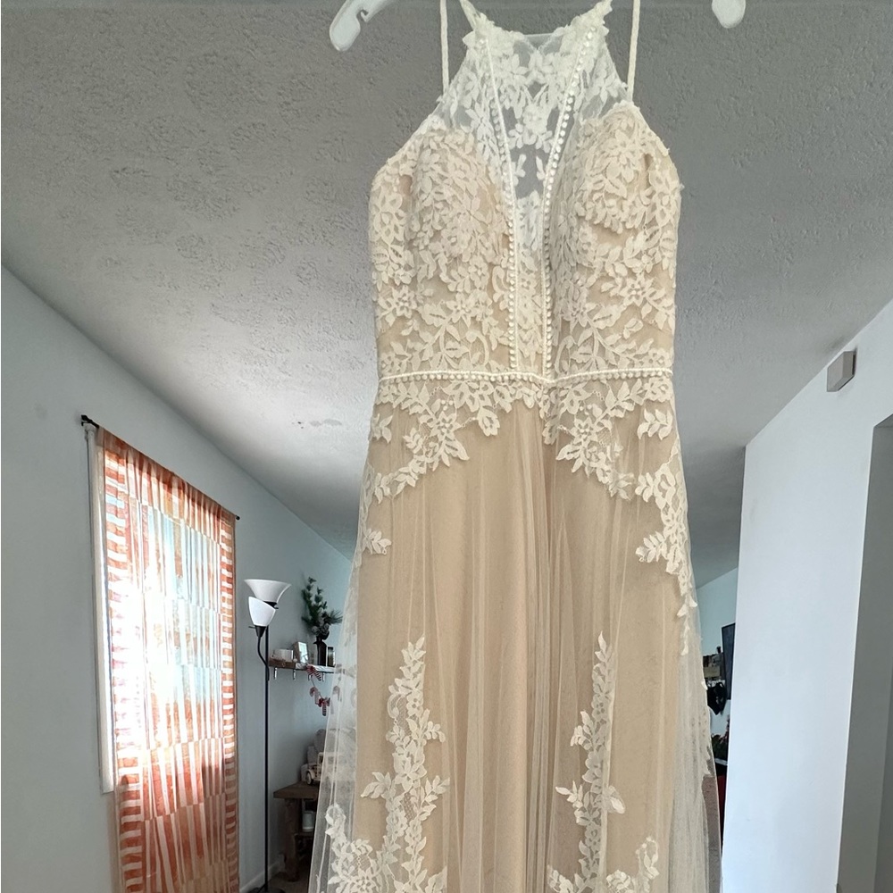 Ti Adora by Alvina Valenta Bridal Gown - Picture 1 of 5